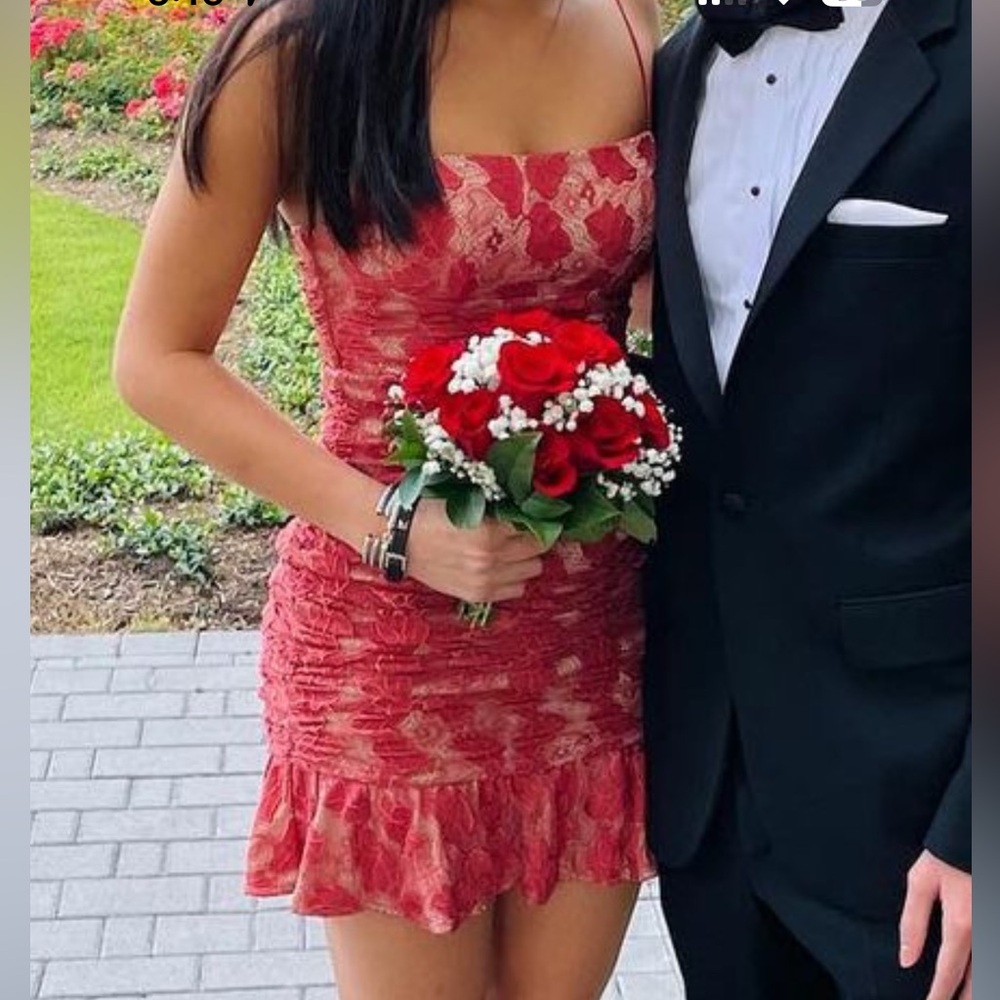 Red lace mini dress, worn once, in perfect condition